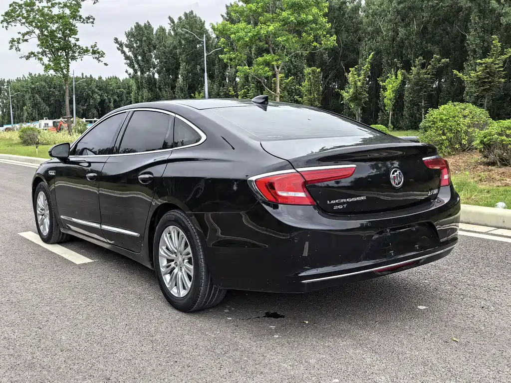 Buick LaCrosse 2018 — фото 18