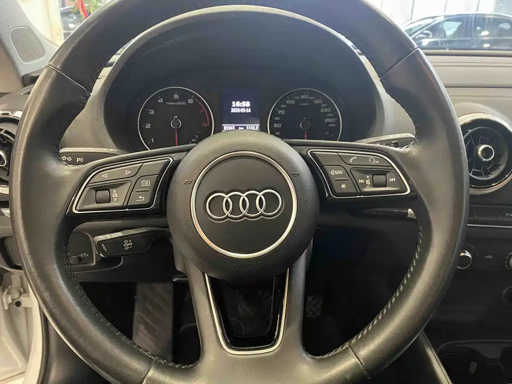 Audi A3 2020 — фото 6