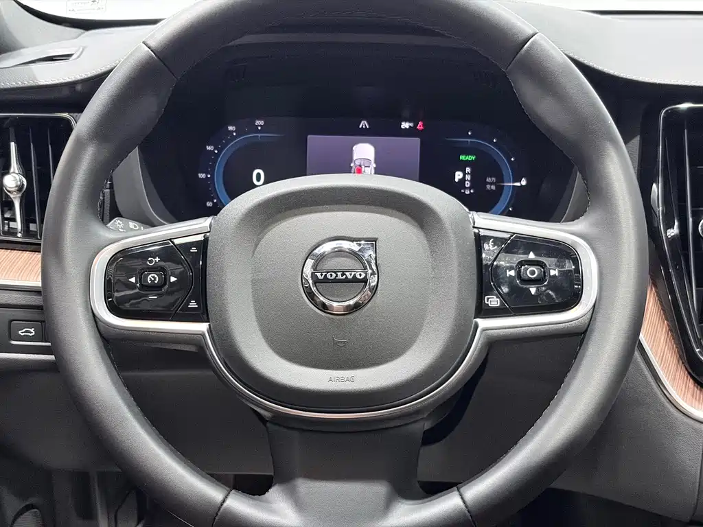 Volvo XC60 PHEV 2024 — фото 19