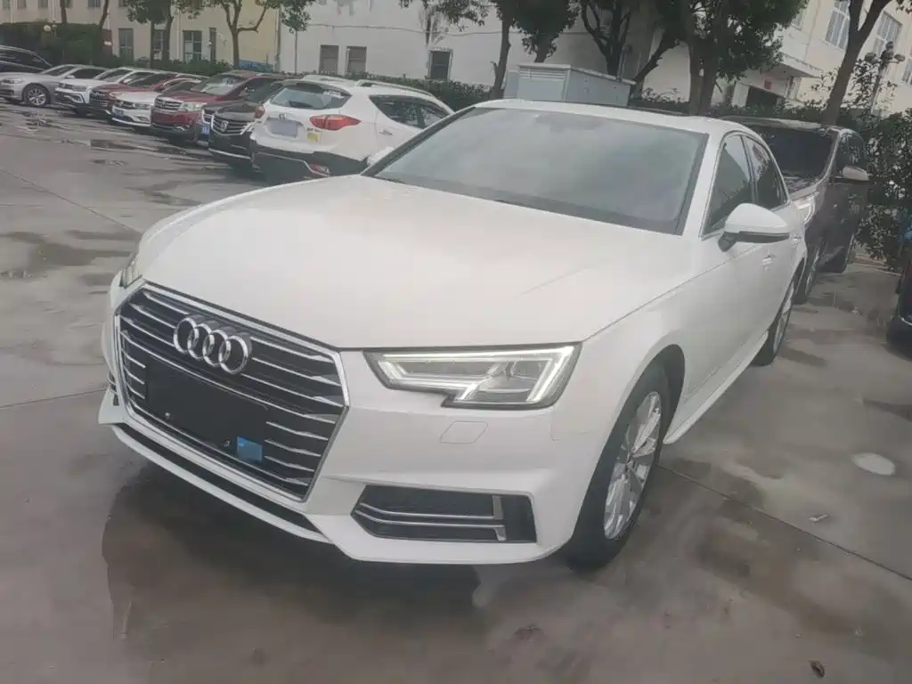 Audi A4L 2020