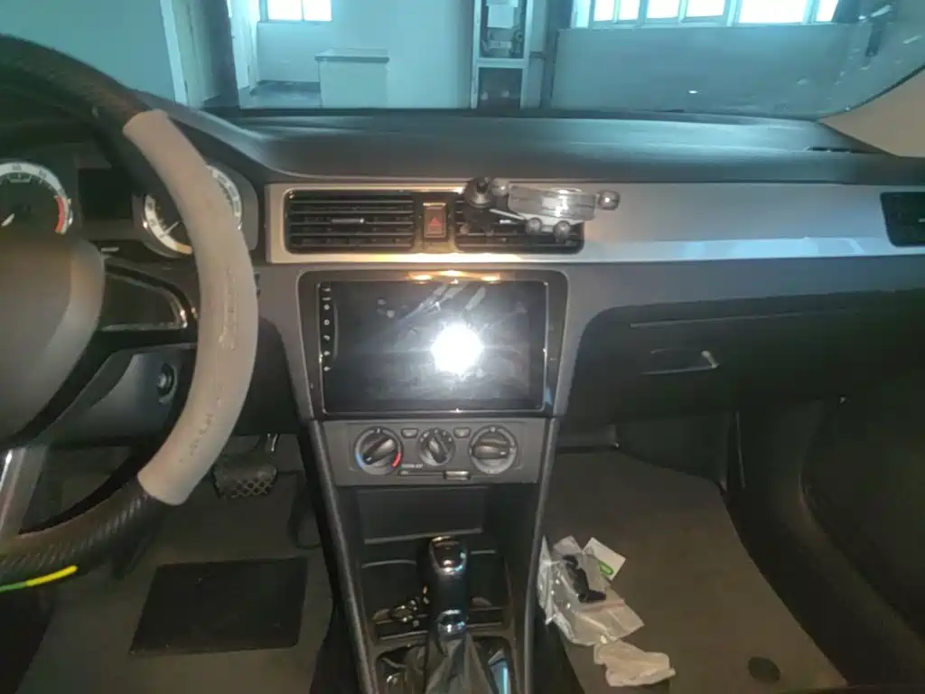 Skoda Rapid 2019 — фото 13