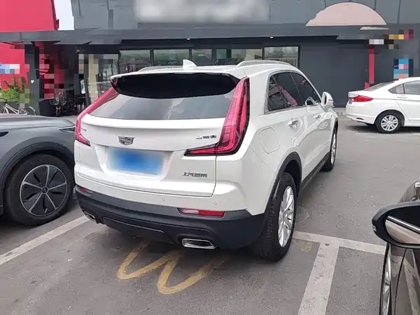 Cadillac XT4 2021