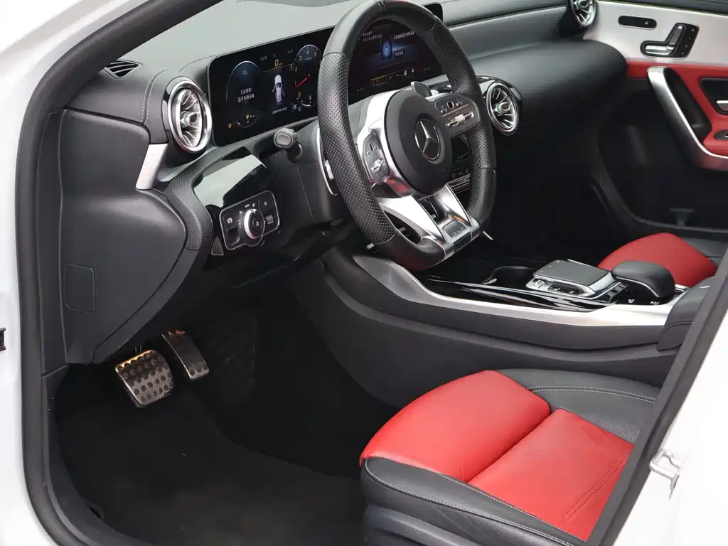 Mercedes-Benz A-Class AMG 2021 — фото 19