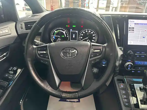 Toyota Vellfire 2023