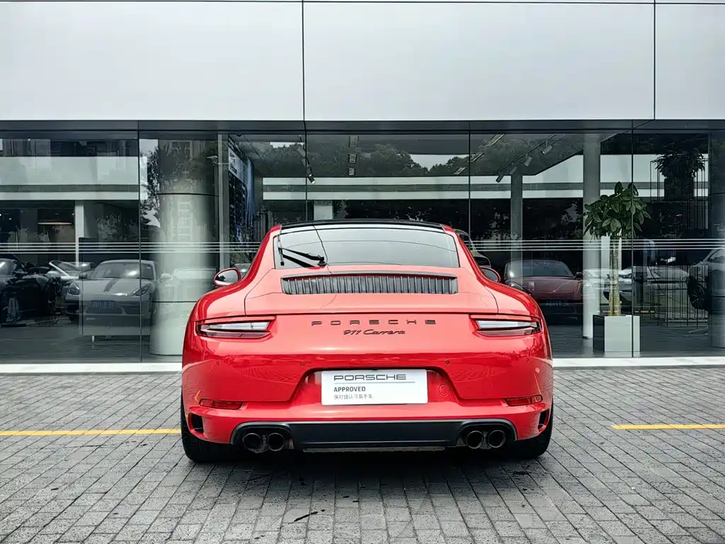 Porsche 911 2018 — фото 10