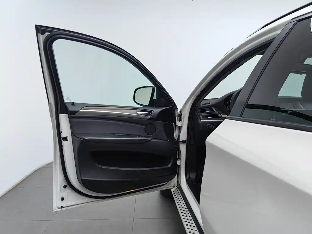 BMW X6 2013 — фото 15