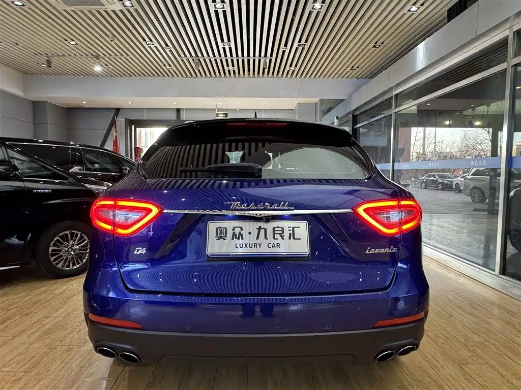 Maserati Levante 2018 — фото 14