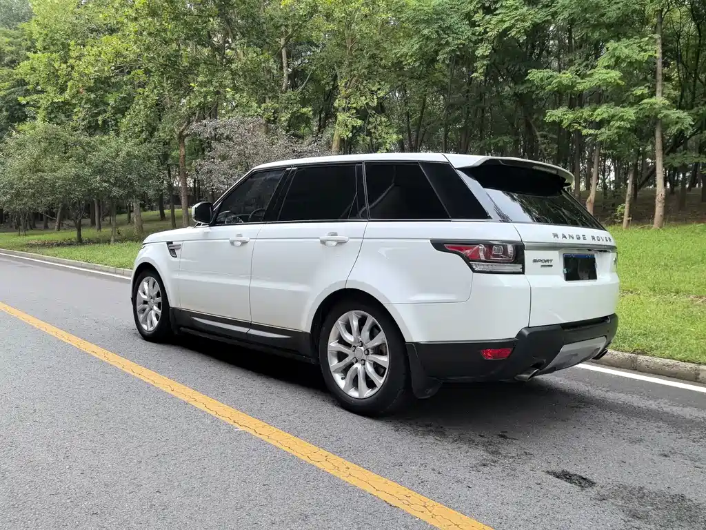 Land Rover Range Rover Sport 2016 — фото 17