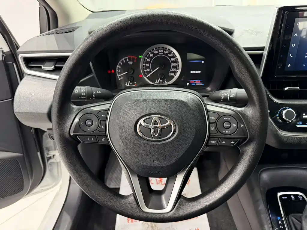 Toyota Corolla 2022 — фото 13