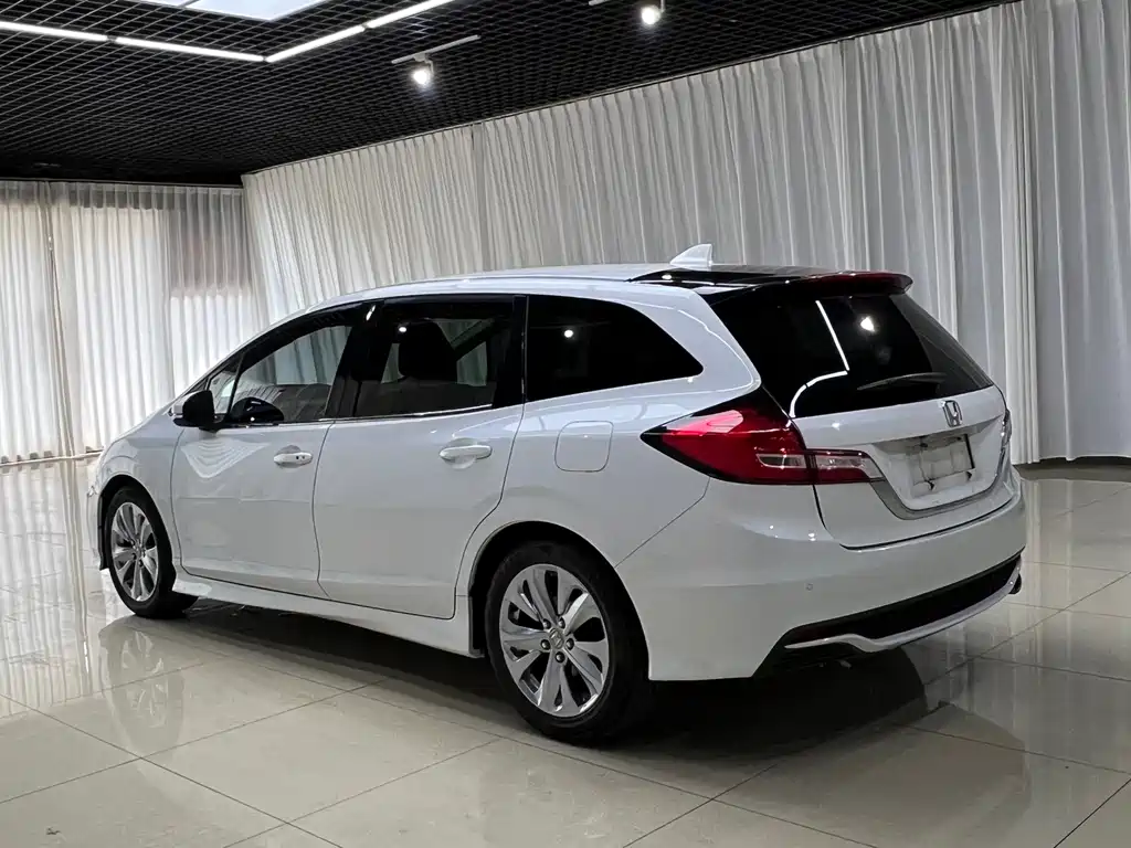 Honda Jade 2017