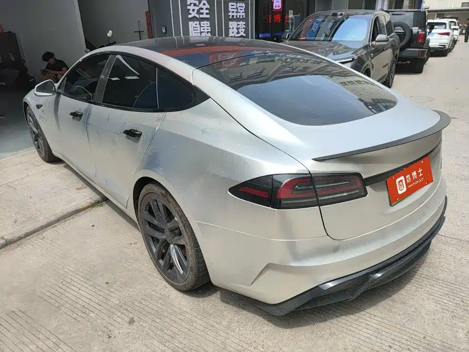 Tesla Model S 2023 — фото 4