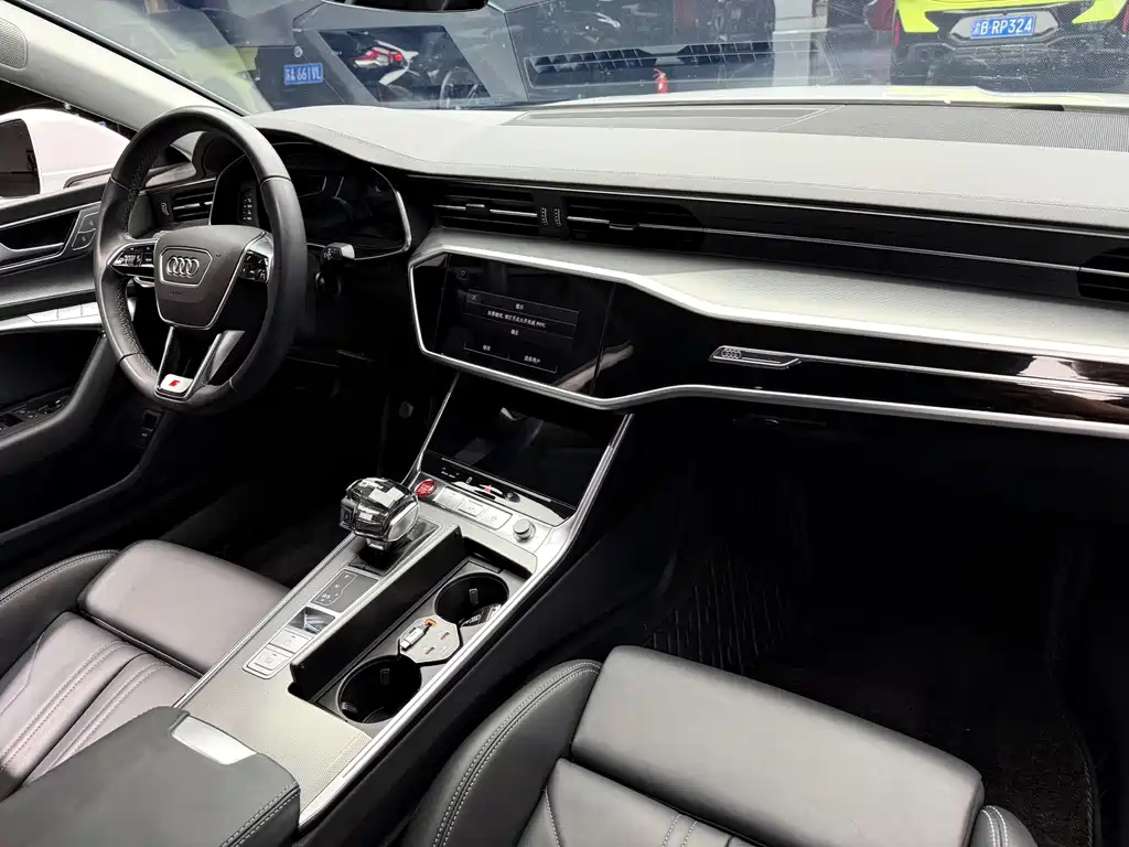 Audi A7 2024 — фото 11