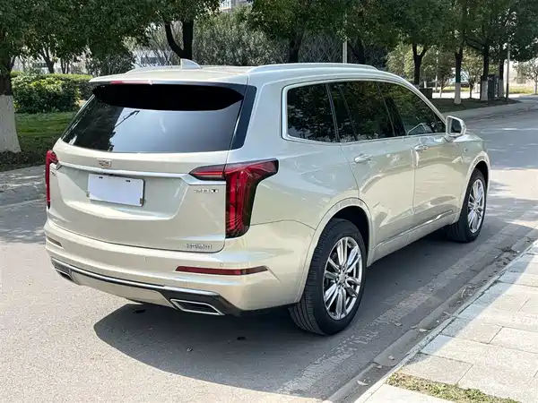 Cadillac XT6 2021