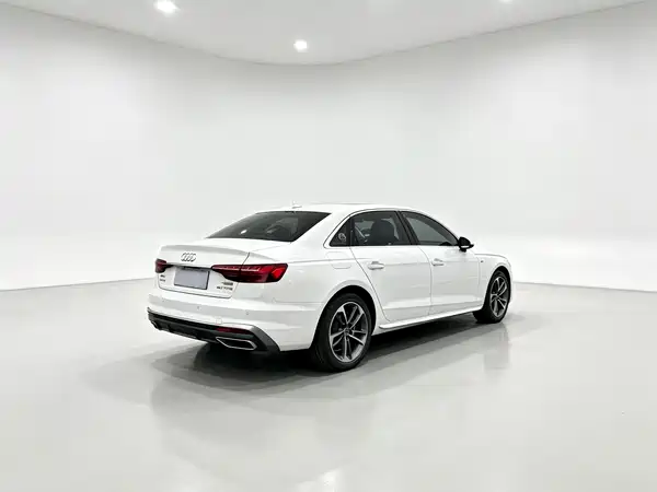 Audi A4L 2023