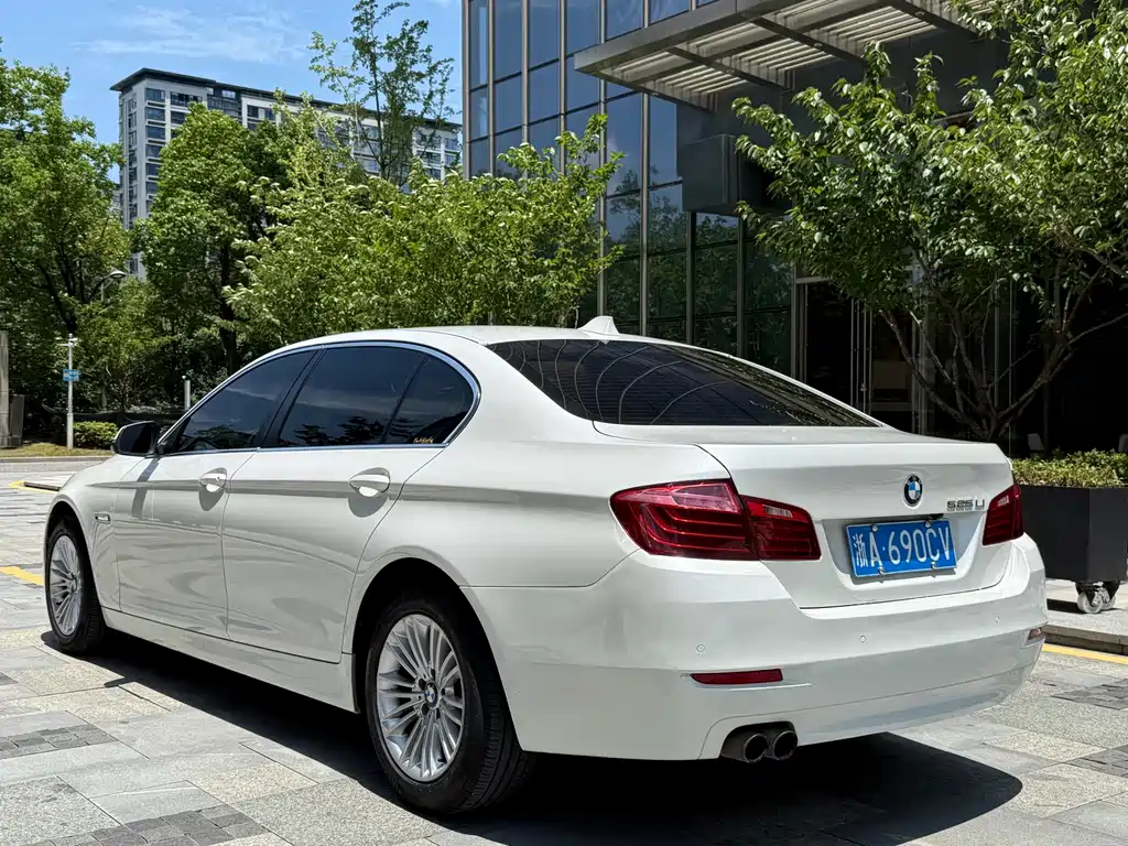 BMW 5 Series 2016