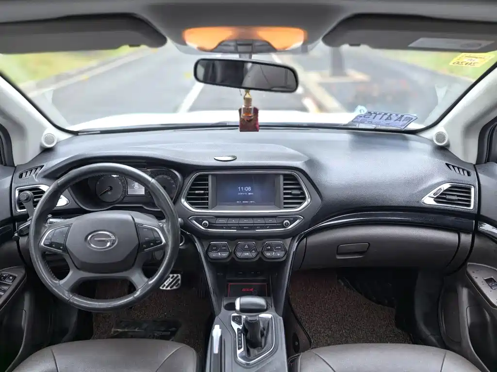GAC Motor Trumpchi GS4 2015 — фото 12