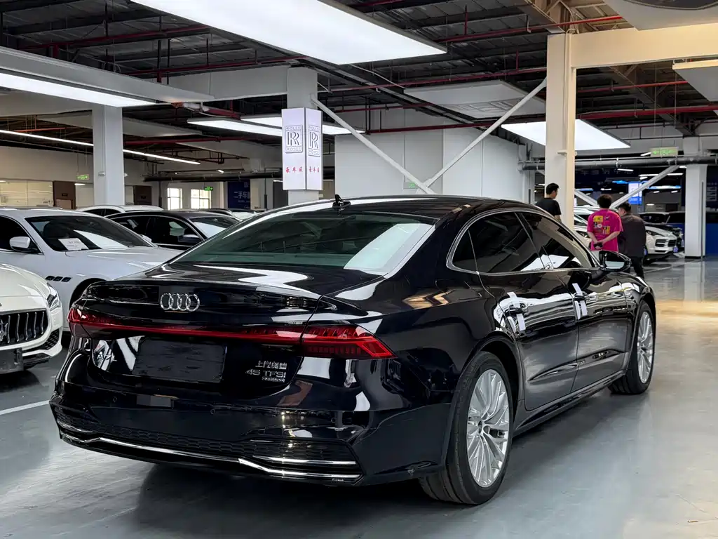 Audi A7L 2024 — фото 21