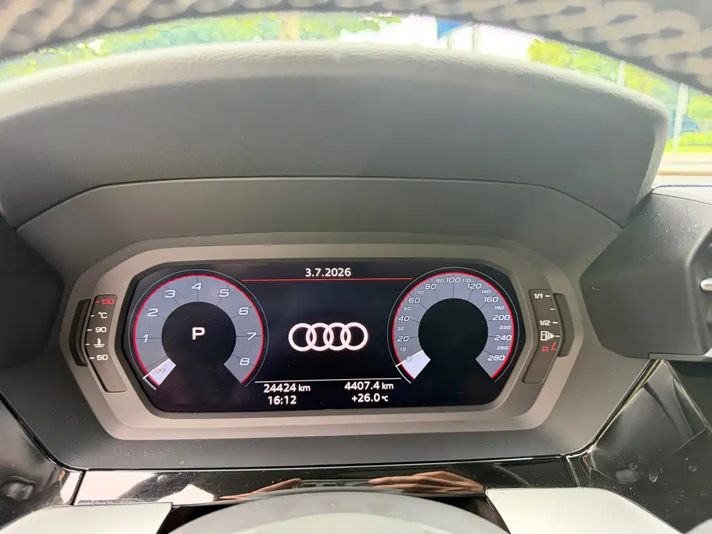 Audi A3 2024 — фото 12