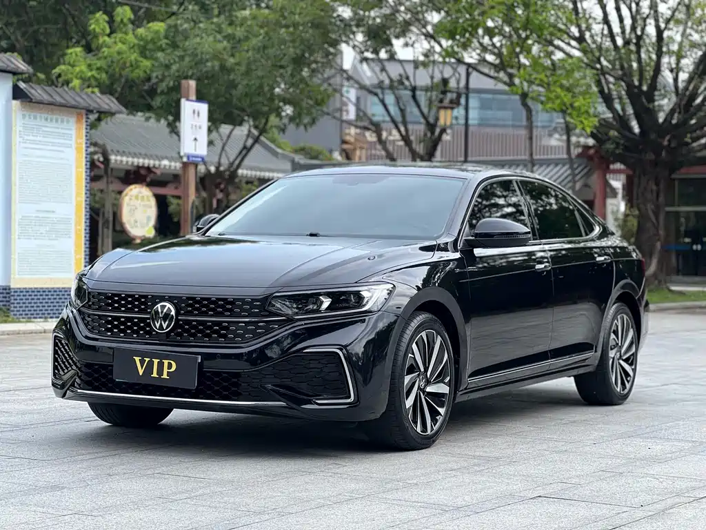Volkswagen Passat 2022