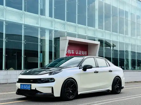 Lynk & Co 03 2020