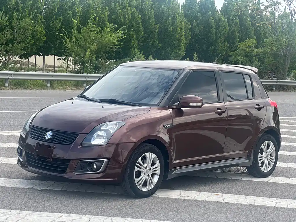 Suzuki Swift 2014 — фото 1