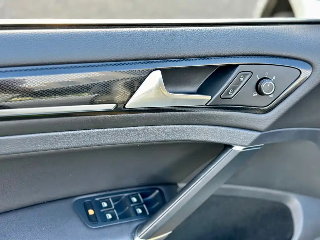 Volkswagen Golf 2015 — фото 19