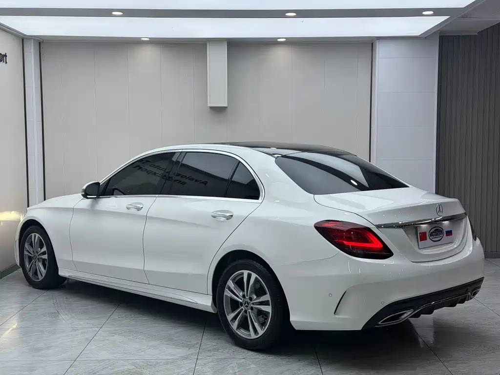 Mercedes-Benz C-Class 2021