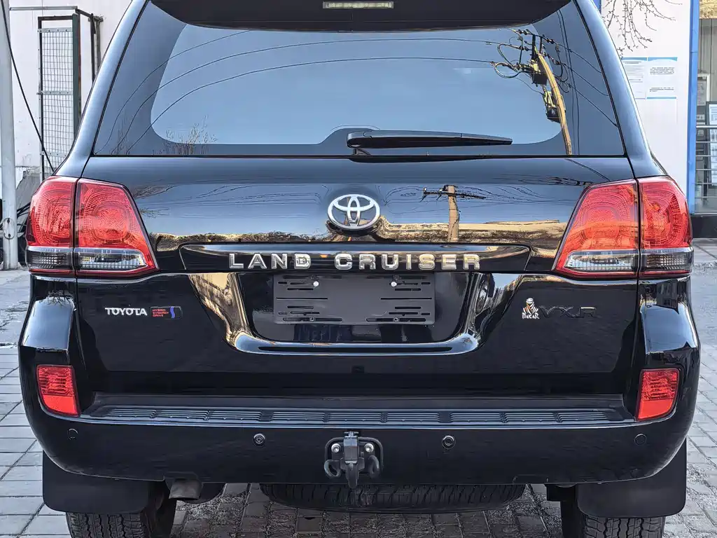 Toyota Land Cruiser 2014 — фото 27