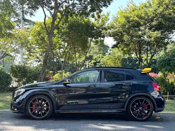 Mercedes-Benz GLA AMG 2018