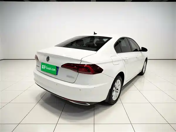 Volkswagen Bora 2021