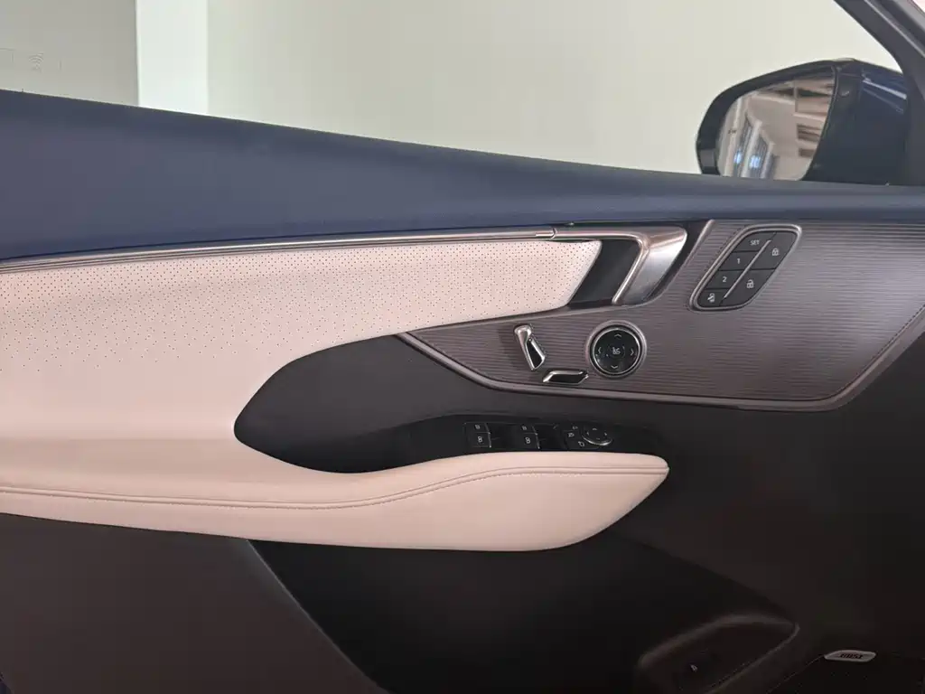 Buick LaCrosse 2023 — фото 11