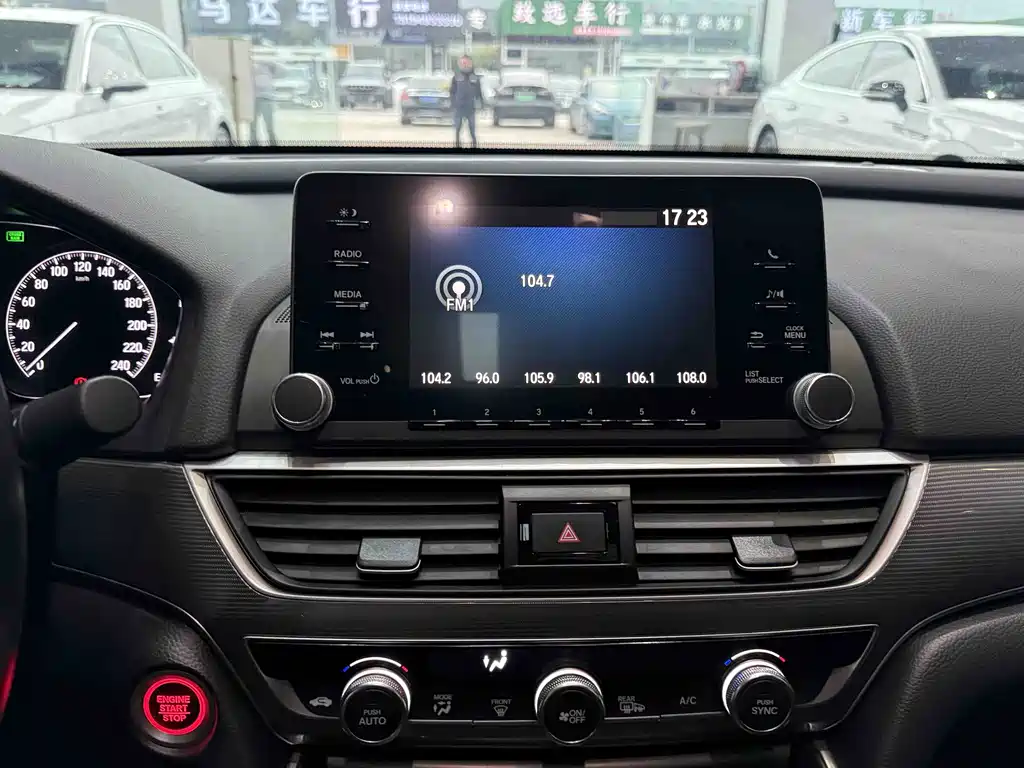 Honda Accord 2021 — фото 12