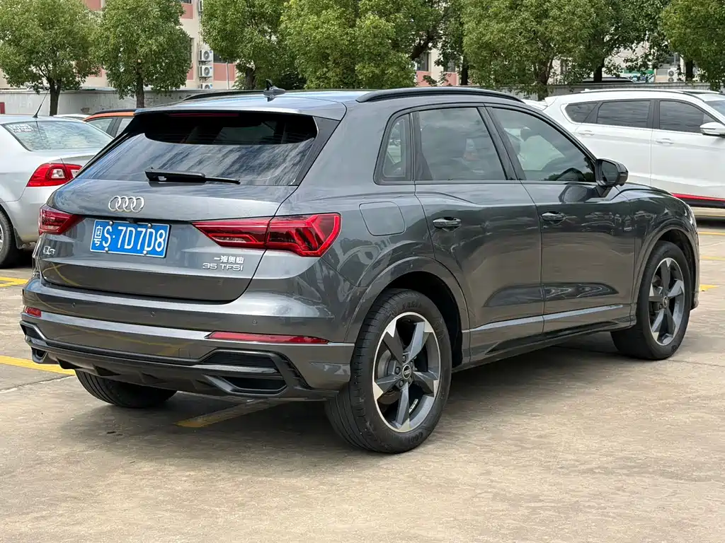 Audi Q3 2021