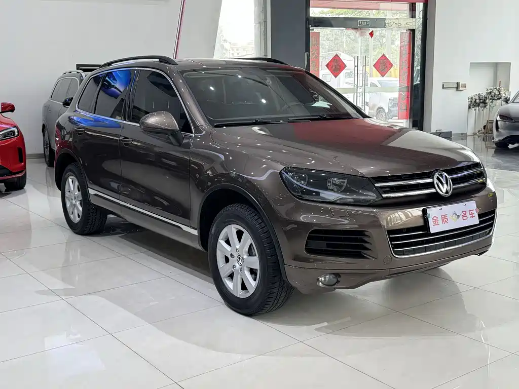 Volkswagen Touareg 2014 — фото 2