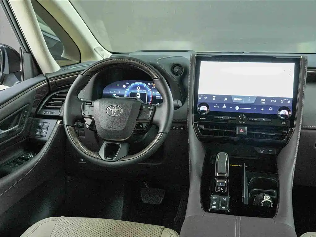 Toyota Alphard 2025 — фото 19