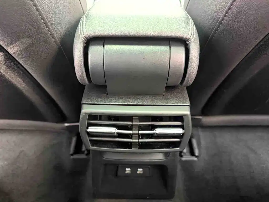 Audi A3 2023 — фото 12