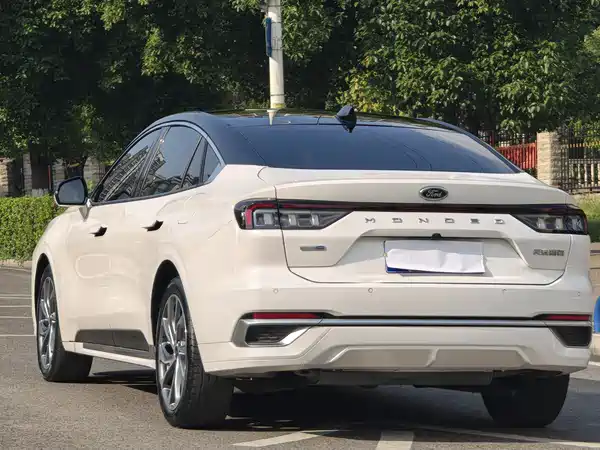 Ford Mondeo 2023