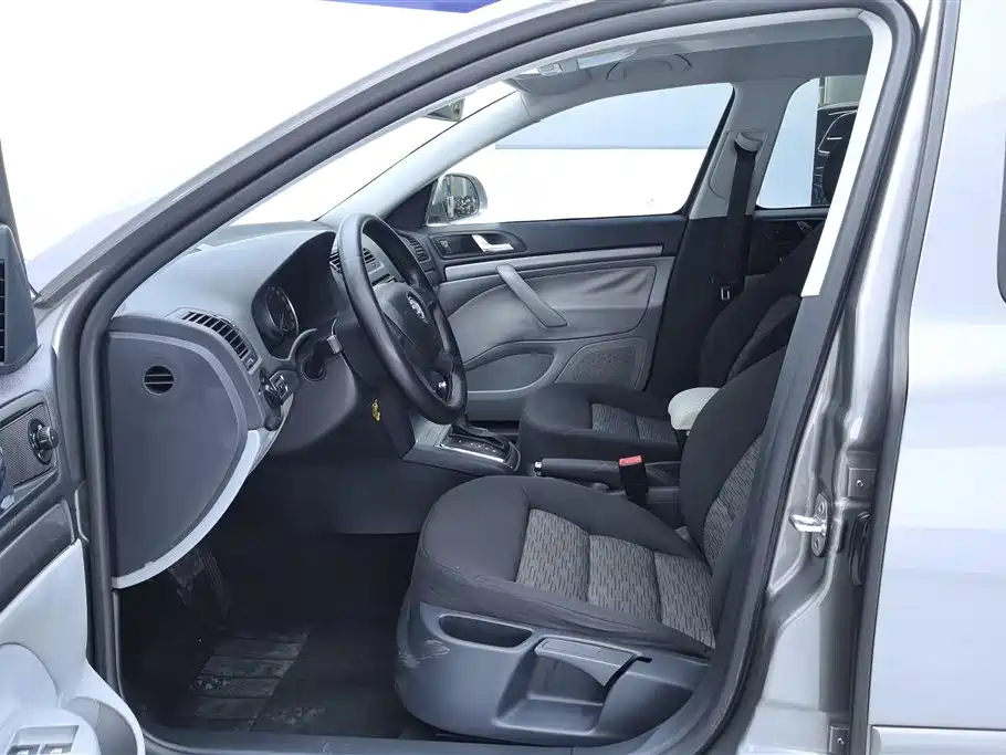 Skoda Octavia 2015 — фото 9