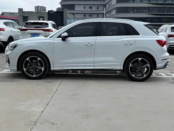Audi Q3 2022
