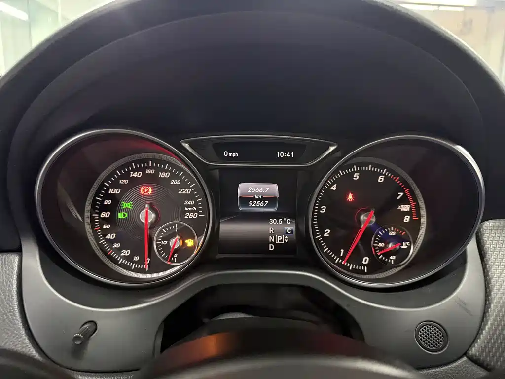 Mercedes-Benz GLA 2019 — фото 19