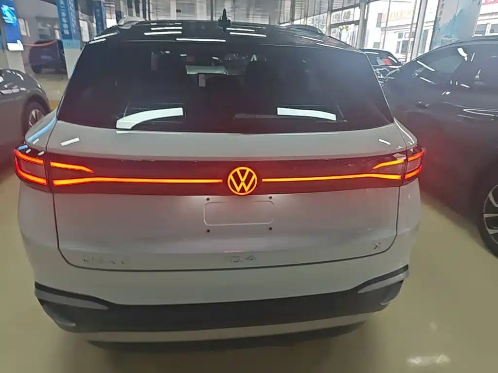 Volkswagen ID.4 X 2024