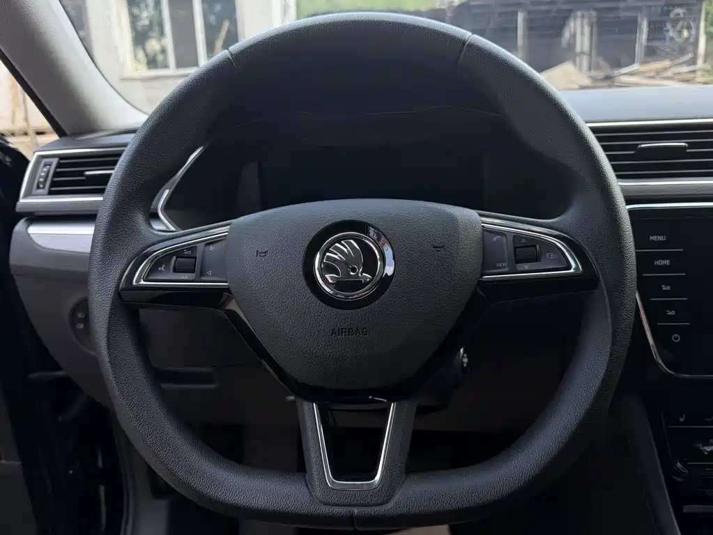 Skoda Speedy 2023 — фото 16