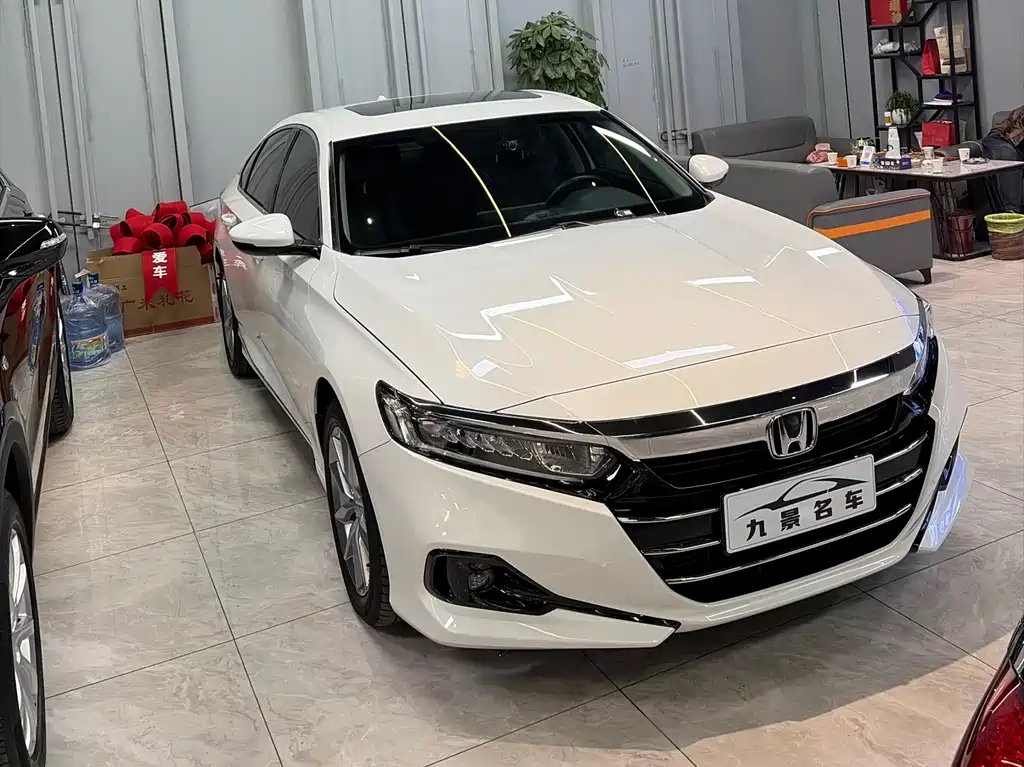Honda Accord 2022 — фото 1