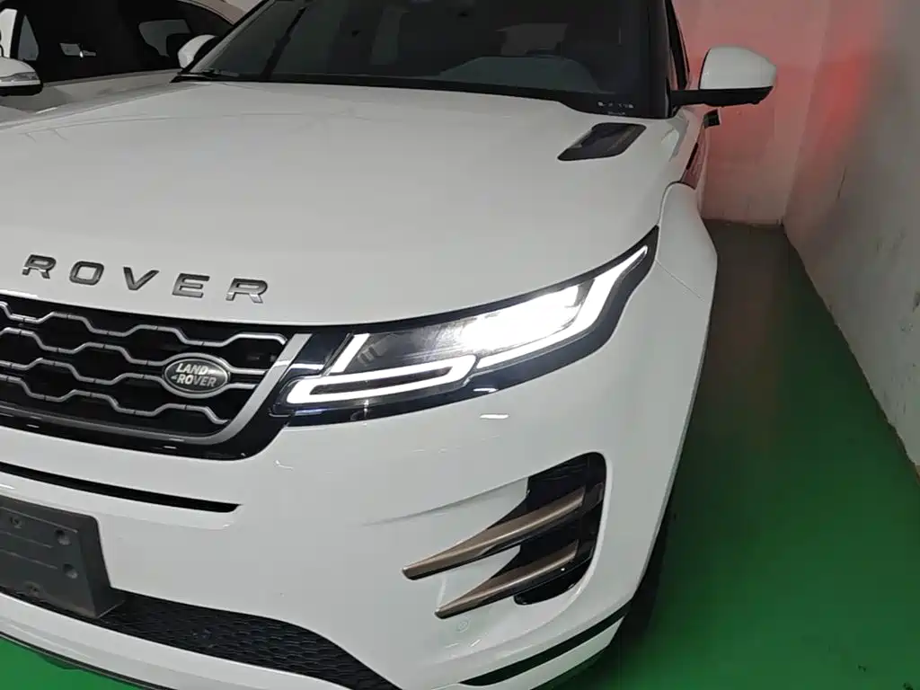 Land Rover Range Rover Evoque 2021 — фото 24