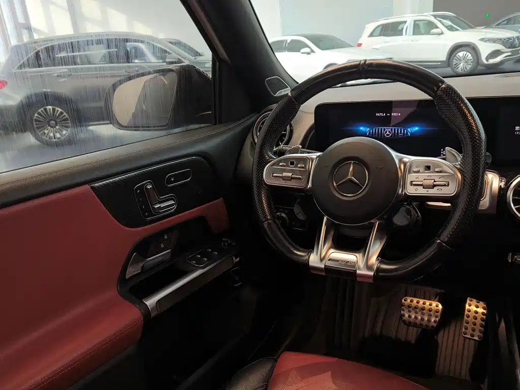 Mercedes-Benz GLB AMG 2023 — фото 13