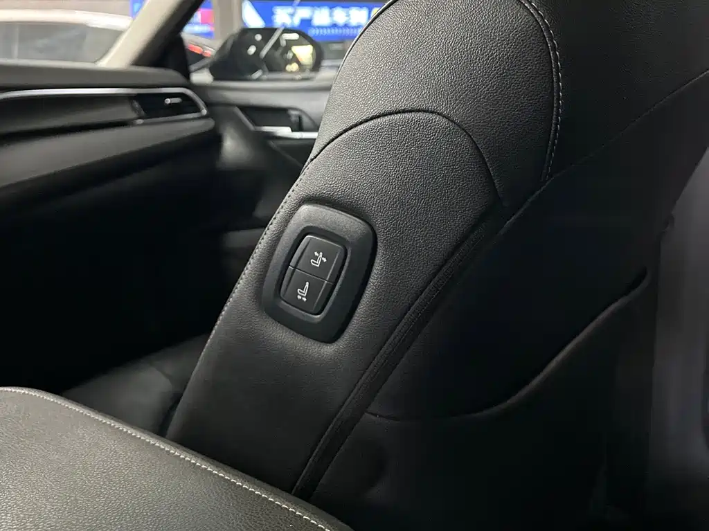 Toyota Camry 2021 — фото 21