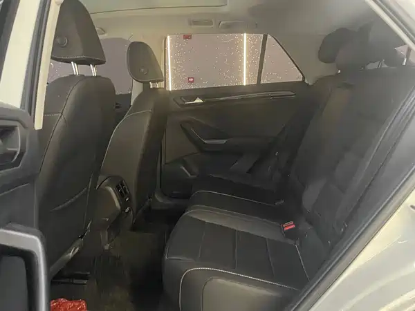 Volkswagen T-Roc 2022