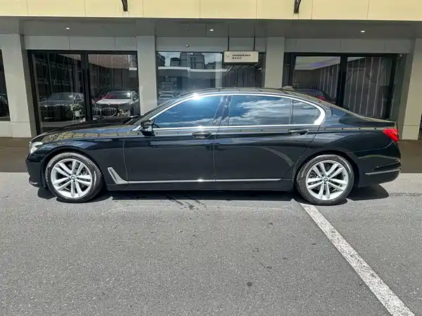 BMW 7 Series 2019