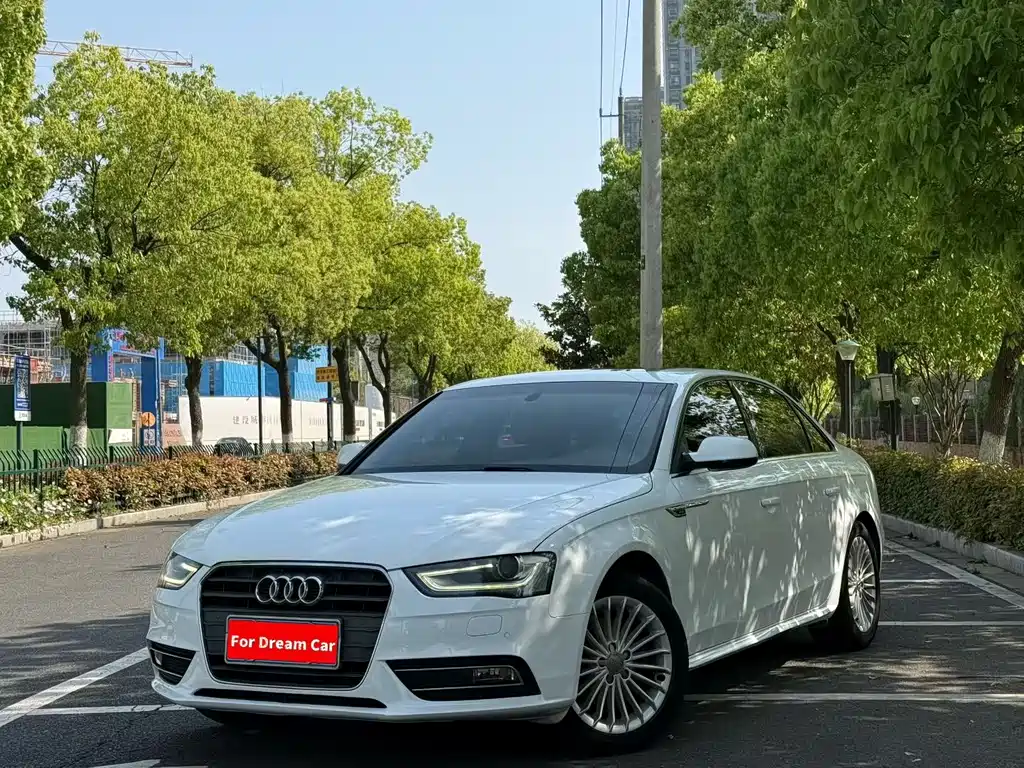Audi A4L 2014