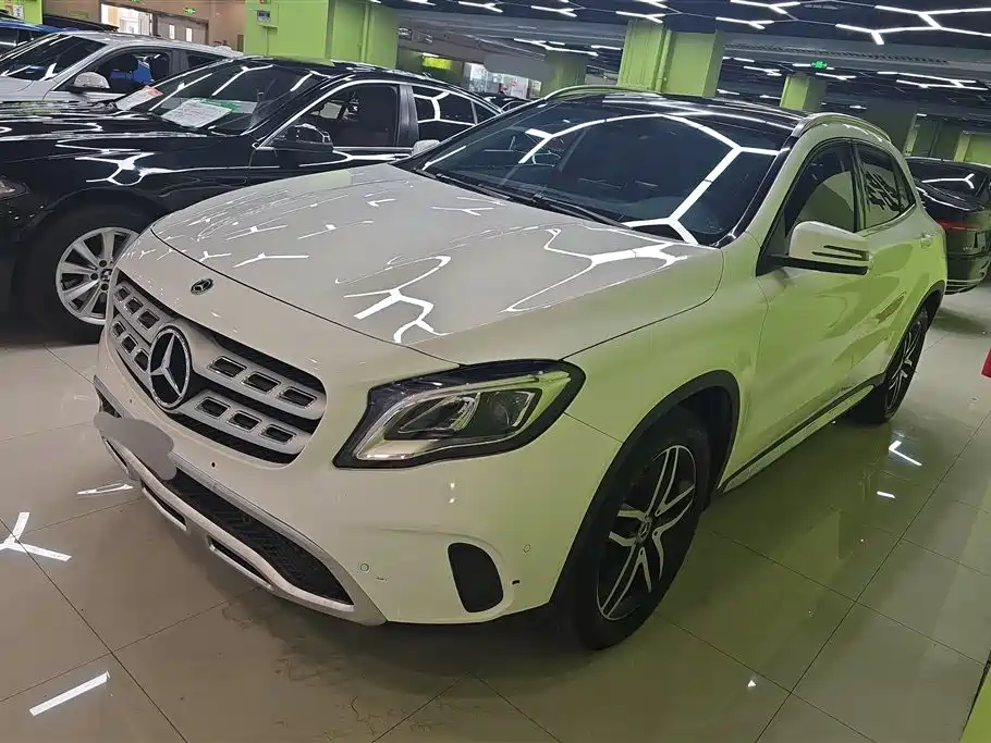 Mercedes-Benz GLA 2017 — фото 1
